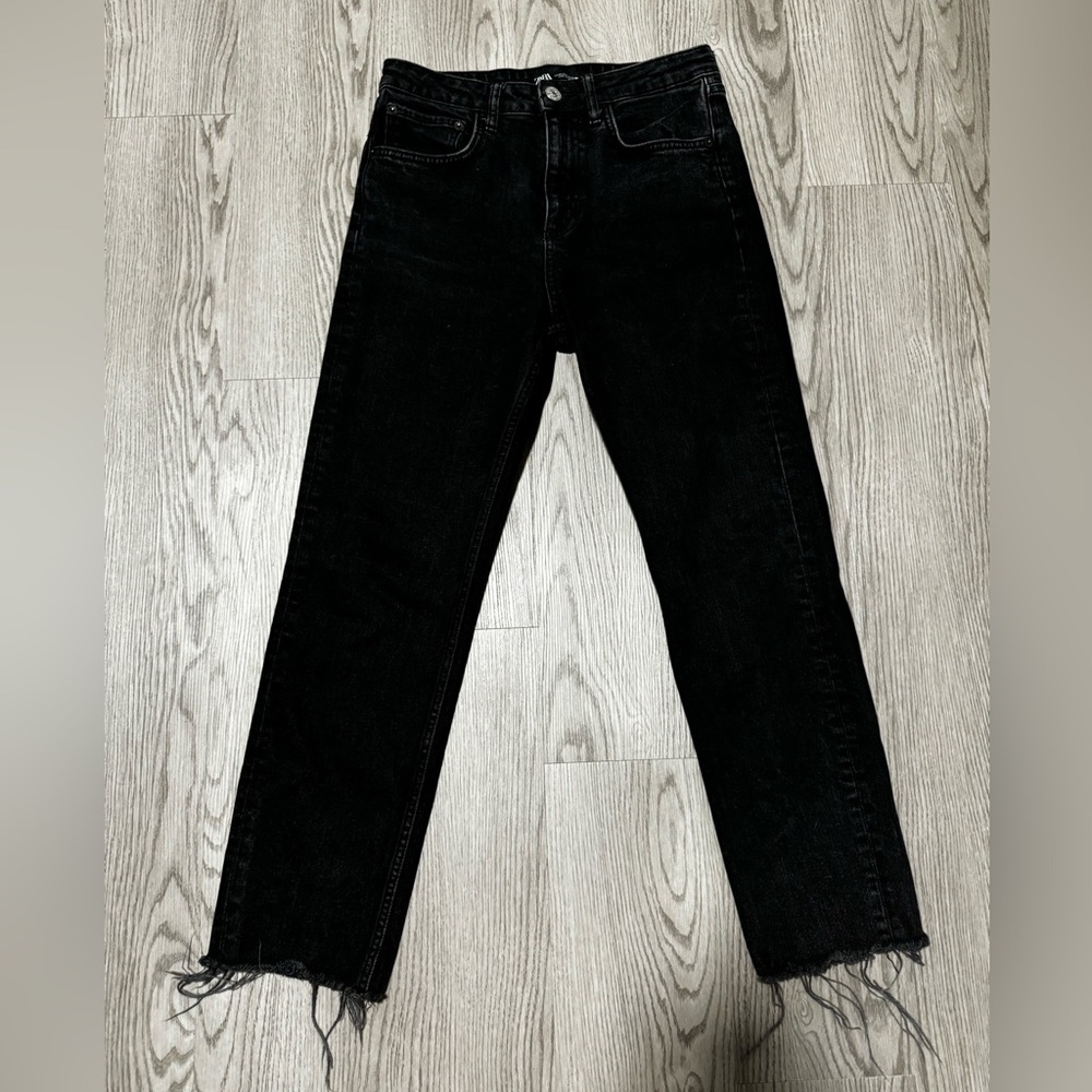 Zara High-Rise Black Straight-Leg Jeans